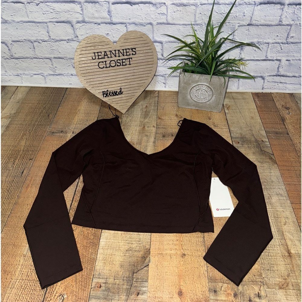 Lululemon Align Long Sleeve Shirt
French Press NWT size 10